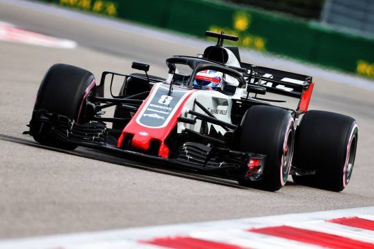 Romain Grosjean (FRA) Haas F1 Team VF-18.
28.09.2018. Formula 1 World Championship, Rd 16, Russian Grand Prix, Sochi Autodrom, Sochi, Russia, Practice Day.
- www.xpbimages.com, EMail: requests@xpbimages.com - copy of publication required for printed pictures. Every used picture is fee-liable. © Copyright: Charniaux / XPB Images
