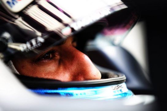 Daniel Ricciardo (AUS) Red Bull Racing RB14.
28.09.2018. Formula 1 World Championship, Rd 16, Russian Grand Prix, Sochi Autodrom, Sochi, Russia, Practice Day.
- www.xpbimages.com, EMail: requests@xpbimages.com - copy of publication required for printed pictures. Every used picture is fee-liable. © Copyright: Batchelor / XPB Images