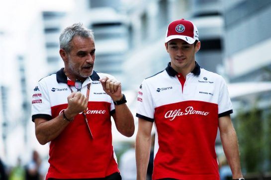 (L to R): Beat Zehnder (SUI) Sauber F1 Team Manager with Charles Leclerc (MON) Sauber F1 Team.
28.09.2018. Formula 1 World Championship, Rd 16, Russian Grand Prix, Sochi Autodrom, Sochi, Russia, Practice Day.
- www.xpbimages.com, EMail: requests@xpbimages.com - copy of publication required for printed pictures. Every used picture is fee-liable. © Copyright: Batchelor / XPB Images