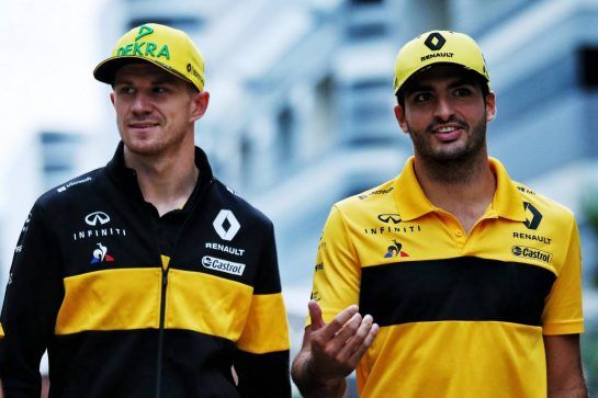 (L to R): Carlos Sainz Jr (ESP) Renault Sport F1 Team with Nico Hulkenberg (GER) Renault Sport F1 Team.
28.09.2018. Formula 1 World Championship, Rd 16, Russian Grand Prix, Sochi Autodrom, Sochi, Russia, Practice Day.
- www.xpbimages.com, EMail: requests@xpbimages.com - copy of publication required for printed pictures. Every used picture is fee-liable. © Copyright: Batchelor / XPB Images