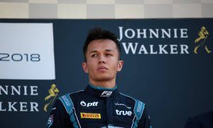 Albon's path to Toro Rosso not yet cleared by Nissan