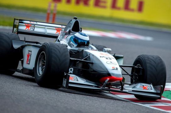 Mikka Hakkinen (FIN) McLaren MP4-13 (1998).
Suzuka Circuit.