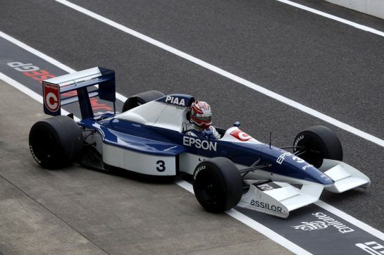 Kazuki Nakajima (JPN) Tyrrell (1990).
Suzuka Circuit.