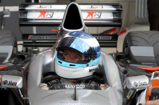 Mikka Hakkinen (FIN) McLaren MP4-13 (1998).
Suzuka Circuit.