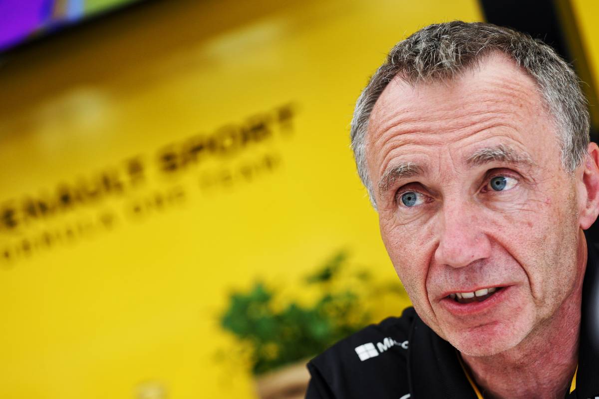 Bob Bell (GBR) Renault Sport F1 Team Chief Technical Officer.