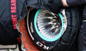 FIA gives the green light to Mercedes wheel design
