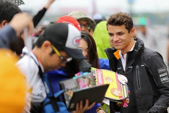 Lando Norris (GBR) McLaren F1 Team
04.10.2018. Formula 1 World Championship, Rd 17, Japanese Grand Prix, Suzuka, Japan, Preparation Day.
- www.xpbimages.com, EMail: requests@xpbimages.com - copy of publication required for printed pictures. Every used picture is fee-liable. © Copyright: Charniaux / XPB Images