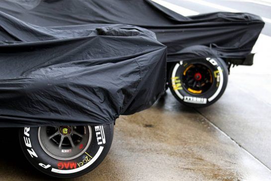 Pitlane atmosphere
04.10.2018. Formula 1 World Championship, Rd 17, Japanese Grand Prix, Suzuka, Japan, Preparation Day.
- www.xpbimages.com, EMail: requests@xpbimages.com - copy of publication required for printed pictures. Every used picture is fee-liable. © Copyright: Charniaux / XPB Images