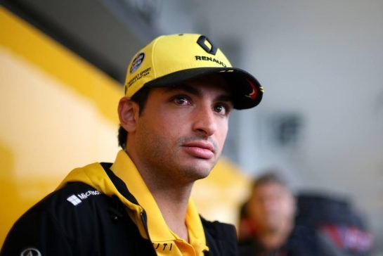 Carlos Sainz Jr (ESP) Renault F1 Team
04.10.2018. Formula 1 World Championship, Rd 17, Japanese Grand Prix, Suzuka, Japan, Preparation Day.
- www.xpbimages.com, EMail: requests@xpbimages.com - copy of publication required for printed pictures. Every used picture is fee-liable. © Copyright: Charniaux / XPB Images