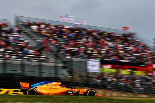 Stoffel Vandoorne (BEL) McLaren MCL33.
06.10.2018. Formula 1 World Championship, Rd 17, Japanese Grand Prix, Suzuka, Japan, Qualifying Day.
- www.xpbimages.com, EMail: requests@xpbimages.com - copy of publication required for printed pictures. Every used picture is fee-liable. © Copyright: Charniaux / XPB Images