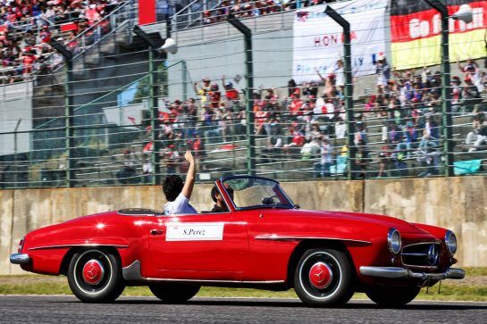Sergio Perez (MEX) Racing Point Force India F1 Team on the drivers parade.
07.10.2018. Formula 1 World Championship, Rd 17, Japanese Grand Prix, Suzuka, Japan, Race Day.
- www.xpbimages.com, EMail: requests@xpbimages.com - copy of publication required for printed pictures. Every used picture is fee-liable. © Copyright: Batchelor / XPB Images