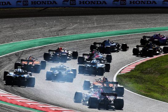 Marcus Ericsson (SWE) Sauber C37 at the start of the race.
07.10.2018. Formula 1 World Championship, Rd 17, Japanese Grand Prix, Suzuka, Japan, Race Day.
- www.xpbimages.com, EMail: requests@xpbimages.com - copy of publication required for printed pictures. Every used picture is fee-liable. © Copyright: Charniaux / XPB Images