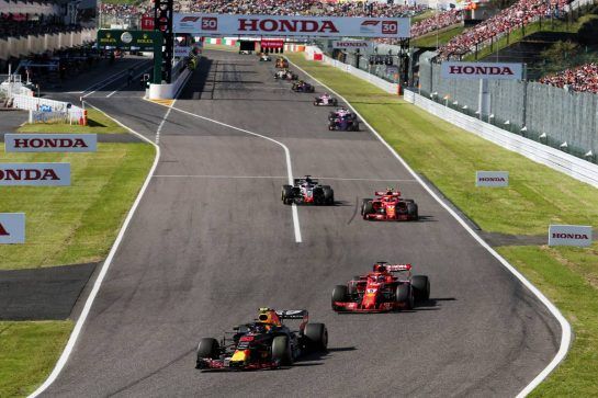 Max Verstappen (NLD) Red Bull Racing RB14.
07.10.2018. Formula 1 World Championship, Rd 17, Japanese Grand Prix, Suzuka, Japan, Race Day.
- www.xpbimages.com, EMail: requests@xpbimages.com - copy of publication required for printed pictures. Every used picture is fee-liable. © Copyright: Charniaux / XPB Images