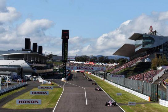 Sergio Perez (MEX) Racing Point Force India F1 VJM11.
07.10.2018. Formula 1 World Championship, Rd 17, Japanese Grand Prix, Suzuka, Japan, Race Day.
- www.xpbimages.com, EMail: requests@xpbimages.com - copy of publication required for printed pictures. Every used picture is fee-liable. © Copyright: Charniaux / XPB Images