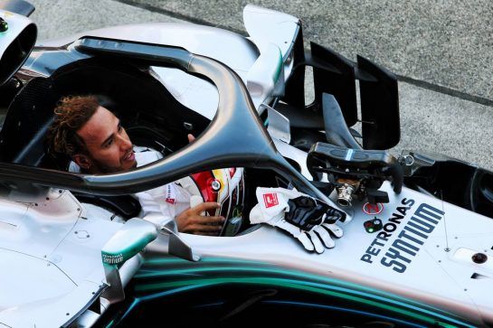Race winner Lewis Hamilton (GBR) Mercedes AMG F1 W09 celebrates in parc ferme.
07.10.2018. Formula 1 World Championship, Rd 17, Japanese Grand Prix, Suzuka, Japan, Race Day.
- www.xpbimages.com, EMail: requests@xpbimages.com - copy of publication required for printed pictures. Every used picture is fee-liable. © Copyright: Moy / XPB Images
