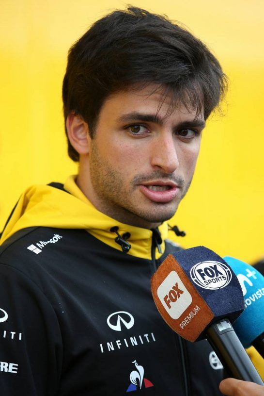 Carlos Sainz Jr (ESP) Renault F1 Team 18.10.2018. Formula 1 World Championship, Rd 18, United States Grand Prix, Austin, Texas, USA, Preparation Day.- www.xpbimages.com, EMail: requests@xpbimages.com - copy of publication required for printed pictures. Every used picture is fee-liable. © Copyright: Charniaux / XPB Images