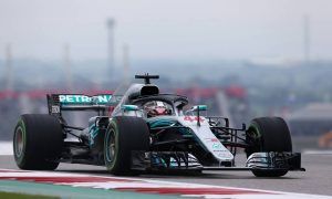 Hamilton remains on top in disrupted FP2 session