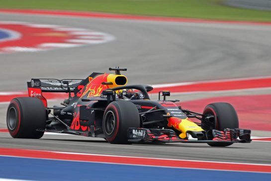 Daniel Ricciardo (AUS) Red Bull Racing 20.10.2018. Formula 1 World Championship, Rd 18, United States Grand Prix, Austin, Texas, USA, Qualifying Day.- www.xpbimages.com, EMail: requests@xpbimages.com - copy of publication required for printed pictures. Every used picture is fee-liable. © Copyright: Charniaux / XPB Images