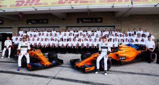 (L to R): Fernando Alonso (ESP) McLaren and Stoffel Vandoorne (BEL) McLaren MCL33 at a team photograph.
21.10.2018. Formula 1 World Championship, Rd 18, United States Grand Prix, Austin, Texas, USA, Race Day.
- www.xpbimages.com, EMail: requests@xpbimages.com - copy of publication required for printed pictures. Every used picture is fee-liable. © Copyright: Batchelor / XPB Images