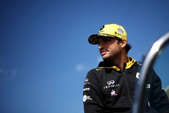 Carlos Sainz Jr (ESP) Renault F1 Team 21.10.2018. Formula 1 World Championship, Rd 18, United States Grand Prix, Austin, Texas, USA, Race Day.- www.xpbimages.com, EMail: requests@xpbimages.com - copy of publication required for printed pictures. Every used picture is fee-liable. © Copyright: Charniaux / XPB Images