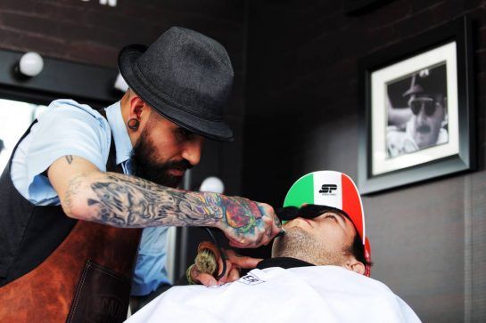Sergio Perez (MEX) Racing Point Force India F1 Team visits the paddock barbers.
25.10.2018. Formula 1 World Championship, Rd 19, Mexican Grand Prix, Mexico City, Mexico, Preparation Day.
- www.xpbimages.com, EMail: requests@xpbimages.com - copy of publication required for printed pictures. Every used picture is fee-liable. © Copyright: Moy / XPB Images