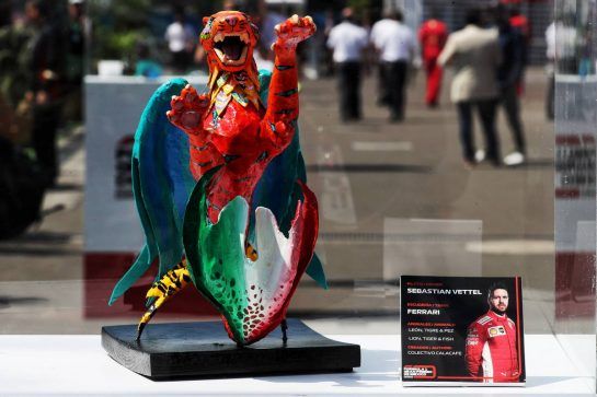 Paddock atmosphere - Sebastian Vettel (GER) Ferrari.
25.10.2018. Formula 1 World Championship, Rd 19, Mexican Grand Prix, Mexico City, Mexico, Preparation Day.
- www.xpbimages.com, EMail: requests@xpbimages.com - copy of publication required for printed pictures. Every used picture is fee-liable. © Copyright: Photo4 / XPB Images