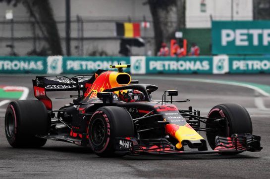 Max Verstappen (NLD) Red Bull Racing RB14.
27.10.2018. Formula 1 World Championship, Rd 19, Mexican Grand Prix, Mexico City, Mexico, Qualifying Day.
- www.xpbimages.com, EMail: requests@xpbimages.com - copy of publication required for printed pictures. Every used picture is fee-liable. © Copyright: Photo4 / XPB Images