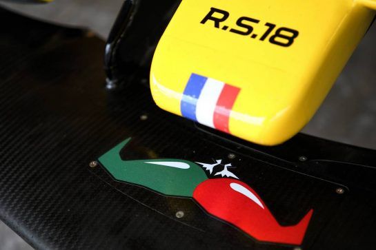 Renault Sport F1 Team RS18 nosecone.
27.10.2018. Formula 1 World Championship, Rd 19, Mexican Grand Prix, Mexico City, Mexico, Qualifying Day.
- www.xpbimages.com, EMail: requests@xpbimages.com - copy of publication required for printed pictures. Every used picture is fee-liable. © Copyright: Batchelor / XPB Images