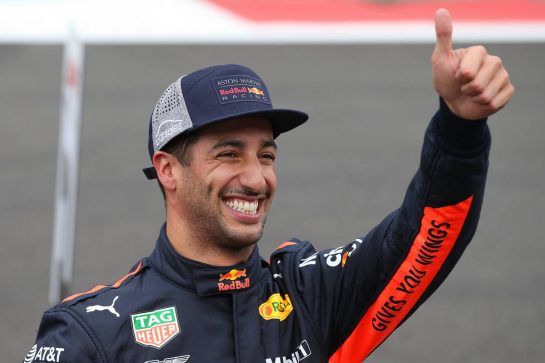 Pole for Daniel Ricciardo (AUS) Red Bull Racing RB14.
27.10.2018. Formula 1 World Championship, Rd 19, Mexican Grand Prix, Mexico City, Mexico, Qualifying Day.
- www.xpbimages.com, EMail: requests@xpbimages.com - copy of publication required for printed pictures. Every used picture is fee-liable. © Copyright: Batchelor / XPB Images