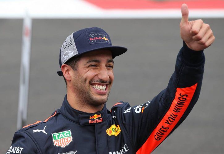 Pole for Daniel Ricciardo (AUS) Red Bull Racing RB14.