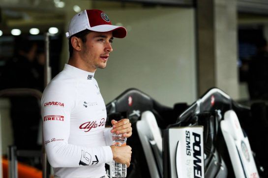 Charles Leclerc (MON) Sauber F1 Team.
27.10.2018. Formula 1 World Championship, Rd 19, Mexican Grand Prix, Mexico City, Mexico, Qualifying Day.
- www.xpbimages.com, EMail: requests@xpbimages.com - copy of publication required for printed pictures. Every used picture is fee-liable. © Copyright: Batchelor / XPB Images