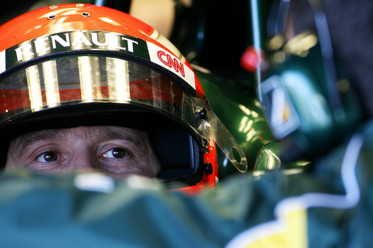 10.02.2012 Jerez, Spain, Jarno Trulli (ITA), Caterham Team - Formula 1 Testing, day 1
