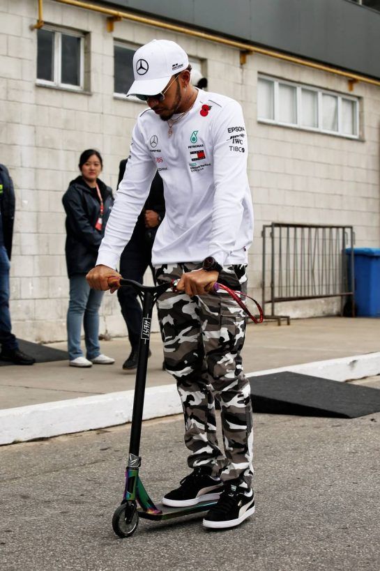 Lewis Hamilton (GBR) Mercedes AMG F1.
09.11.2018. Formula 1 World Championship, Rd 20, Brazilian Grand Prix, Sao Paulo, Brazil, Practice Day.
- www.xpbimages.com, EMail: requests@xpbimages.com - copy of publication required for printed pictures. Every used picture is fee-liable. © Copyright: Batchelor / XPB Images
