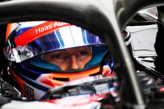 Romain Grosjean (FRA) Haas F1 Team VF-18.
09.11.2018. Formula 1 World Championship, Rd 20, Brazilian Grand Prix, Sao Paulo, Brazil, Practice Day.
- www.xpbimages.com, EMail: requests@xpbimages.com - copy of publication required for printed pictures. Every used picture is fee-liable. © Copyright: Batchelor / XPB Images