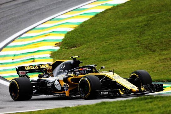 Carlos Sainz Jr (ESP) Renault Sport F1 Team RS18.
09.11.2018. Formula 1 World Championship, Rd 20, Brazilian Grand Prix, Sao Paulo, Brazil, Practice Day.
- www.xpbimages.com, EMail: requests@xpbimages.com - copy of publication required for printed pictures. Every used picture is fee-liable. © Copyright: Moy / XPB Images