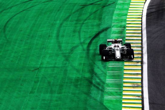 Charles Leclerc (MON) Sauber F1 Team C37.
09.11.2018. Formula 1 World Championship, Rd 20, Brazilian Grand Prix, Sao Paulo, Brazil, Practice Day.
- www.xpbimages.com, EMail: requests@xpbimages.com - copy of publication required for printed pictures. Every used picture is fee-liable. © Copyright: Photo4 / XPB Images