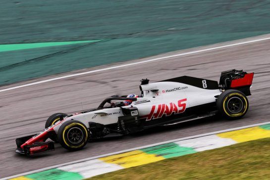 Romain Grosjean (FRA) Haas F1 Team VF-18.
10.11.2018. Formula 1 World Championship, Rd 20, Brazilian Grand Prix, Sao Paulo, Brazil, Qualifying Day.
- www.xpbimages.com, EMail: requests@xpbimages.com - copy of publication required for printed pictures. Every used picture is fee-liable. © Copyright: Moy / XPB Images