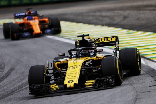 Nico Hulkenberg (GER) Renault Sport F1 Team RS18.
11.11.2018. Formula 1 World Championship, Rd 20, Brazilian Grand Prix, Sao Paulo, Brazil, Race Day.
- www.xpbimages.com, EMail: requests@xpbimages.com - copy of publication required for printed pictures. Every used picture is fee-liable. © Copyright: Moy / XPB Images
