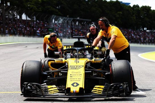 Nico Hulkenberg (GER) Renault Sport F1 Team RS18 on the grid.
11.11.2018. Formula 1 World Championship, Rd 20, Brazilian Grand Prix, Sao Paulo, Brazil, Race Day.
- www.xpbimages.com, EMail: requests@xpbimages.com - copy of publication required for printed pictures. Every used picture is fee-liable. © Copyright: Moy / XPB Images
