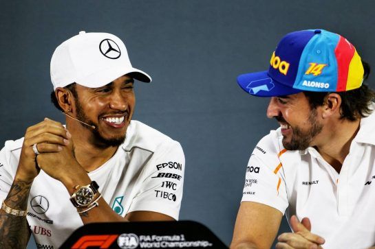 (L to R): Lewis Hamilton (GBR) Mercedes AMG F1 and Fernando Alonso (ESP) McLaren in the FIA Press Conference.
22.11.2018. Formula 1 World Championship, Rd 21, Abu Dhabi Grand Prix, Yas Marina Circuit, Abu Dhabi, Preparation Day.
- www.xpbimages.com, EMail: requests@xpbimages.com - copy of publication required for printed pictures. Every used picture is fee-liable. © Copyright: Moy / XPB Images