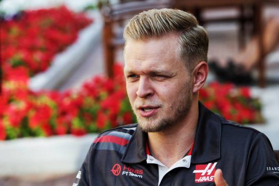Kevin Magnussen (DEN) Haas F1 Team.
22.11.2018. Formula 1 World Championship, Rd 21, Abu Dhabi Grand Prix, Yas Marina Circuit, Abu Dhabi, Preparation Day.
- www.xpbimages.com, EMail: requests@xpbimages.com - copy of publication required for printed pictures. Every used picture is fee-liable. © Copyright: Moy / XPB Images