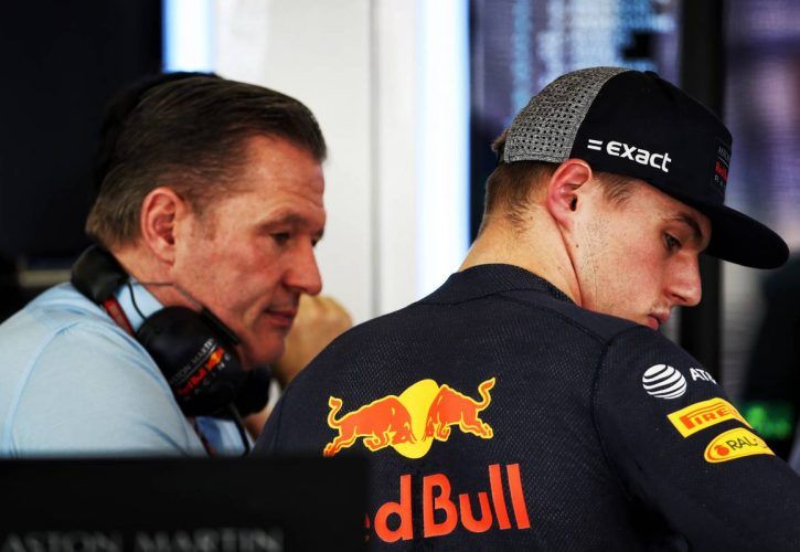 Max Verstappen (NLD) Red Bull Racing with his father Jos Verstappen (NLD). 23.11.2018.