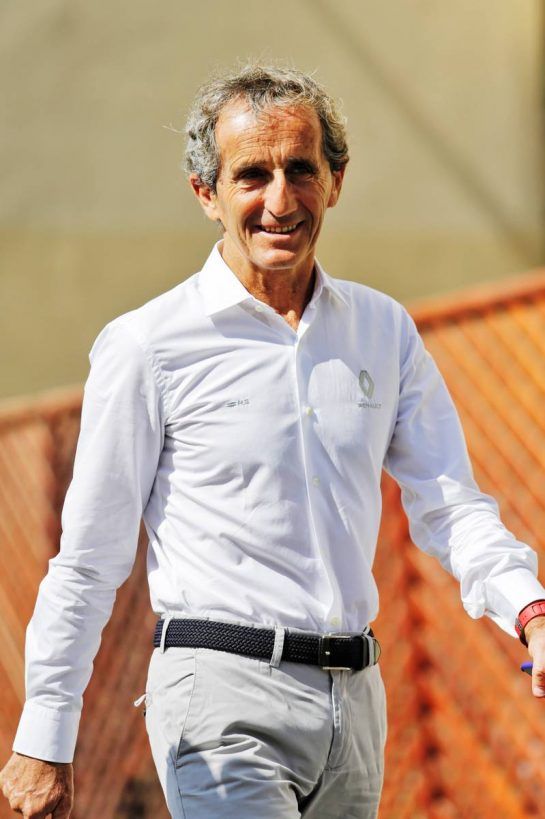 Alain Prost (FRA) Renault Sport F1 Team Special Advisor.
23.11.2018. Formula 1 World Championship, Rd 21, Abu Dhabi Grand Prix, Yas Marina Circuit, Abu Dhabi, Practice Day.
- www.xpbimages.com, EMail: requests@xpbimages.com - copy of publication required for printed pictures. Every used picture is fee-liable. © Copyright: Batchelor / XPB Images