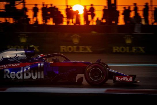Pierre Gasly (FRA) Scuderia Toro Rosso STR13.
23.11.2018. Formula 1 World Championship, Rd 21, Abu Dhabi Grand Prix, Yas Marina Circuit, Abu Dhabi, Practice Day.
- www.xpbimages.com, EMail: requests@xpbimages.com - copy of publication required for printed pictures. Every used picture is fee-liable. © Copyright: Bearne / XPB Images