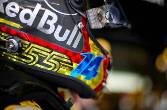 Carlos Sainz Jr (ESP) Renault F1 Team
24.11.2018. Formula 1 World Championship, Rd 21, Abu Dhabi Grand Prix, Yas Marina Circuit, Abu Dhabi, Qualifying Day.
- www.xpbimages.com, EMail: requests@xpbimages.com - copy of publication required for printed pictures. Every used picture is fee-liable. © Copyright: Charniaux / XPB Images