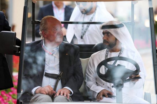 Former Spanish King Juan Carlos.
24.11.2018. Formula 1 World Championship, Rd 21, Abu Dhabi Grand Prix, Yas Marina Circuit, Abu Dhabi, Qualifying Day.
- www.xpbimages.com, EMail: requests@xpbimages.com - copy of publication required for printed pictures. Every used picture is fee-liable. © Copyright: Batchelor / XPB Images