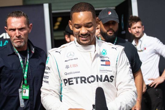 Will Smith (USA) Actor with the Mercedes AMG F1 team.
25.11.2018. Formula 1 World Championship, Rd 21, Abu Dhabi Grand Prix, Yas Marina Circuit, Abu Dhabi, Race Day.
 - www.xpbimages.com, EMail: requests@xpbimages.com - copy of publication required for printed pictures. Every used picture is fee-liable. © Copyright: Bearne / XPB Images