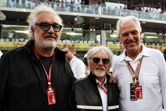(L to R): Flavio Briatore (ITA) with Bernie Ecclestone (GBR) and Marco Tronchetti Provera (ITA) Pirelli Chairman on the grid.
25.11.2018. Formula 1 World Championship, Rd 21, Abu Dhabi Grand Prix, Yas Marina Circuit, Abu Dhabi, Race Day.
- www.xpbimages.com, EMail: requests@xpbimages.com - copy of publication required for printed pictures. Every used picture is fee-liable. © Copyright: Photo4 / XPB Images
