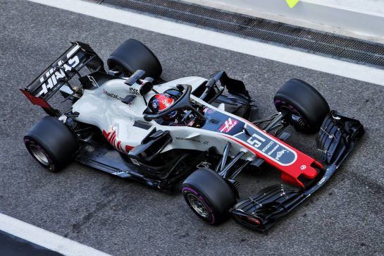 Pietro Fittipaldi (BRA) Haas VF-18 Test Driver.
27.11.2018. Formula 1 Testing, Yas Marina Circuit, Abu Dhabi, Wednesday.
- www.xpbimages.com, EMail: requests@xpbimages.com - copy of publication required for printed pictures. Every used picture is fee-liable. © Copyright: Moy / XPB Images