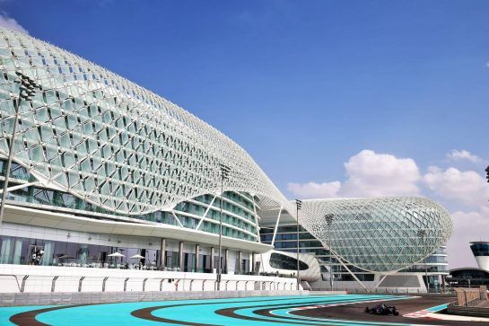 Sean Gelael (IDN) Scuderia Toro Rosso STR13 Test Driver.
27.11.2018. Formula 1 Testing, Yas Marina Circuit, Abu Dhabi, Wednesday.
- www.xpbimages.com, EMail: requests@xpbimages.com - copy of publication required for printed pictures. Every used picture is fee-liable. © Copyright: Moy / XPB Images